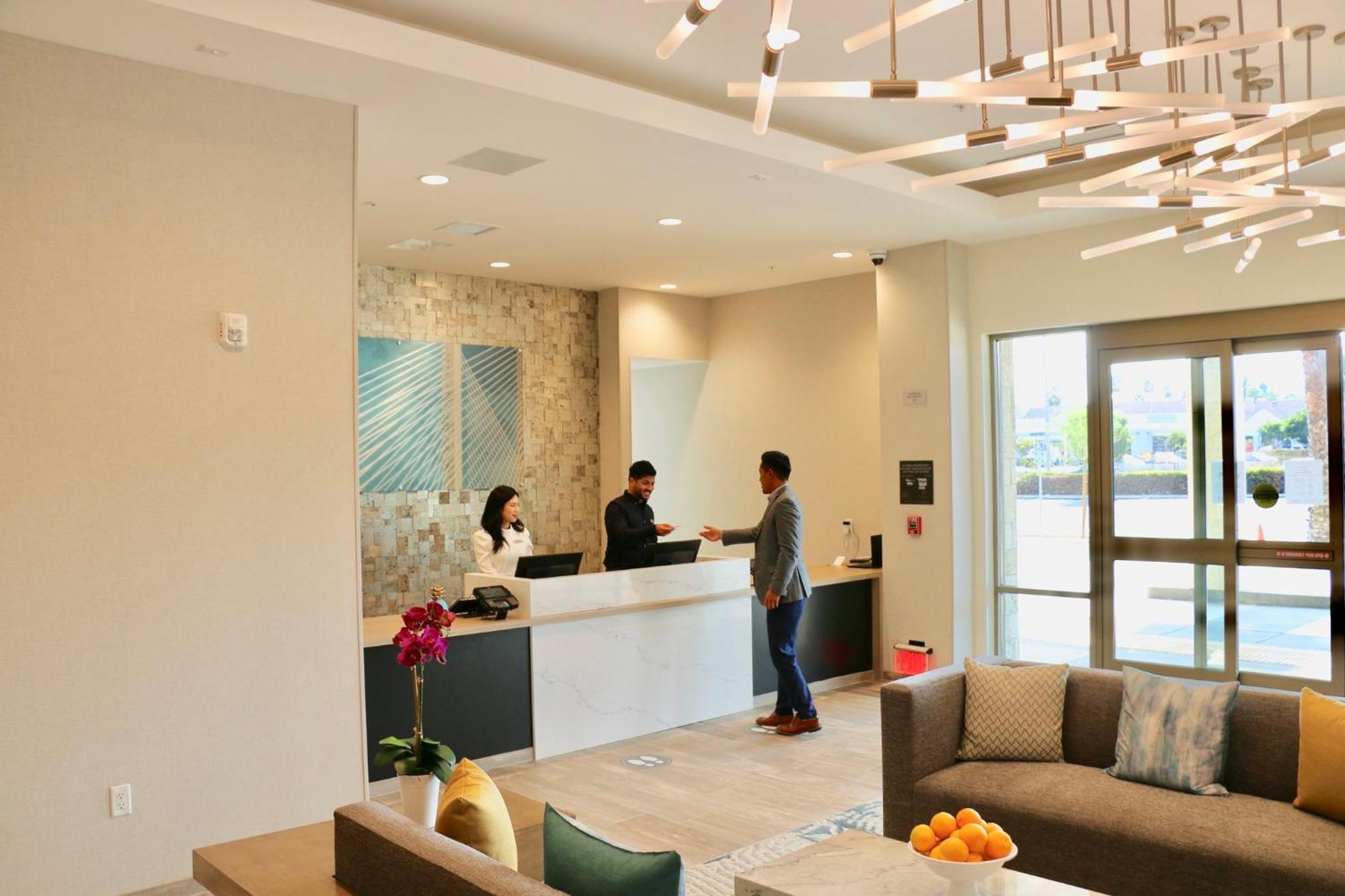 Staybridge Suites - Long Beach Airport, An Ihg Hotel Exteriör bild